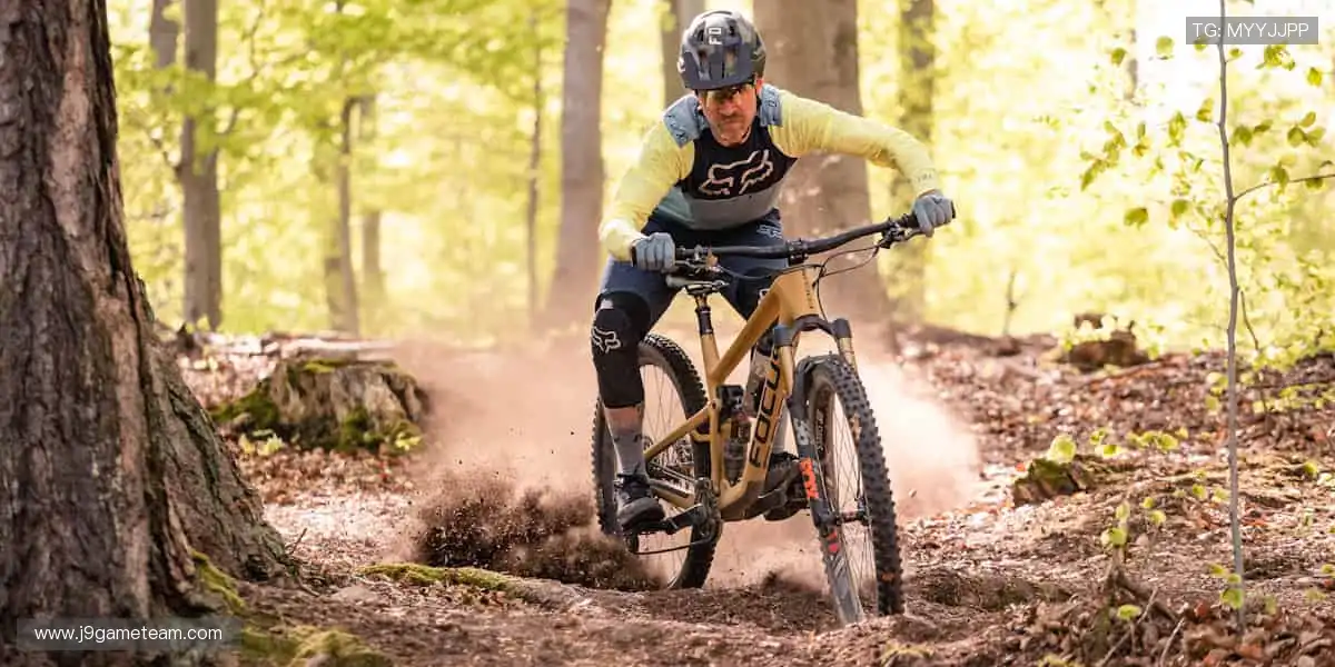 突破屏幕界限,直击赛场心跳!📺⚡️